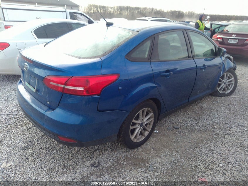 VIN 1FADP3F24JL286304 2018 FORD FOCUS SE