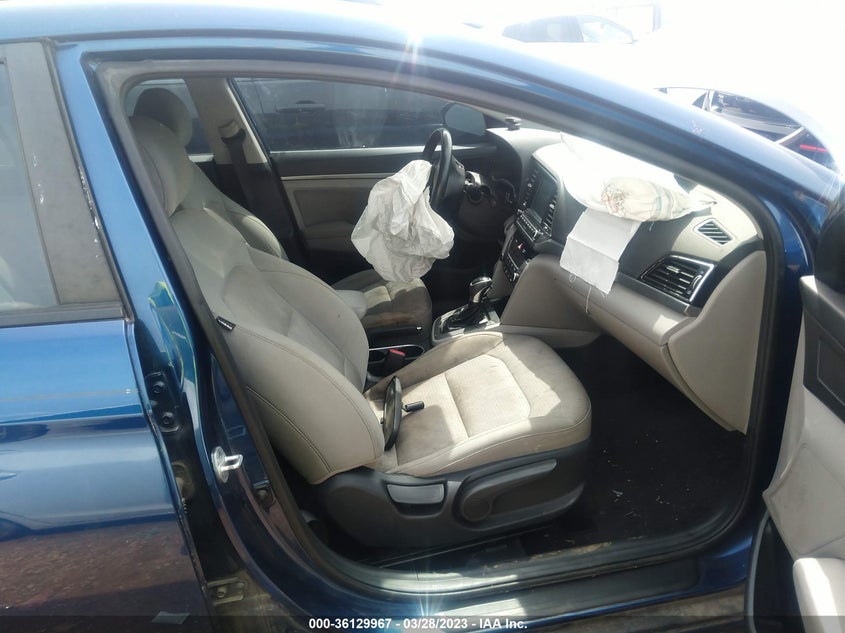 VIN 5NPD84LF2HH054397 2017 HYUNDAI ELANTRA SE
