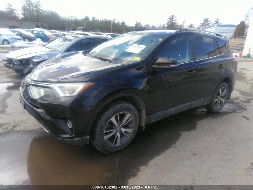 VIN 2T3RFREV4JW767541 2018 TOYOTA RAV4 XLE/ADVENTURE