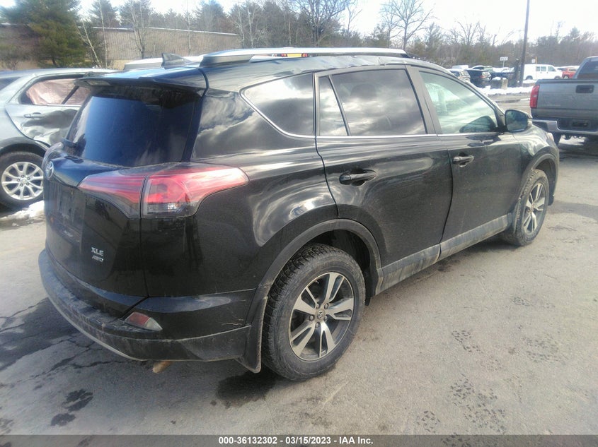 VIN 2T3RFREV4JW767541 2018 TOYOTA RAV4 XLE/ADVENTURE