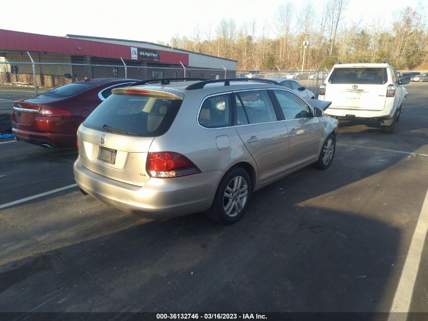 2013 VOLKSWAGEN JETTA SPORTWAGEN TDI - 3VWML7AJ4DM610914