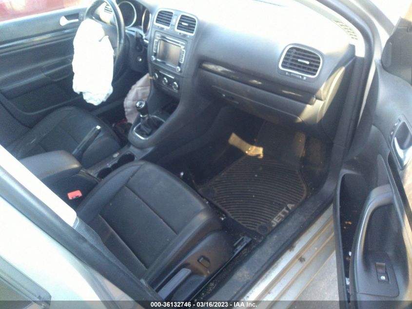 2013 VOLKSWAGEN JETTA SPORTWAGEN TDI - 3VWML7AJ4DM610914