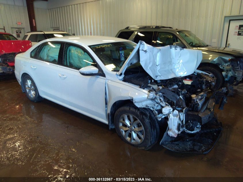 1VWAA7A3XJC024211 VOLKSWAGEN PASSAT 2.0T S/R-LINE 2018
