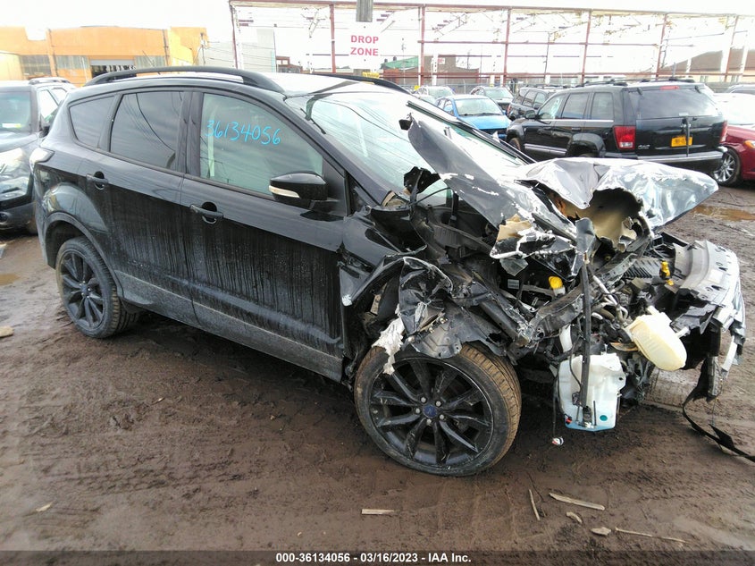 FORD ESCAPE TITANIUM 2017