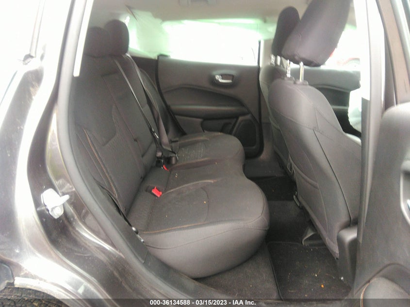 VIN 3C4NJDAB2KT801044 2019 JEEP COMPASS SPORT
