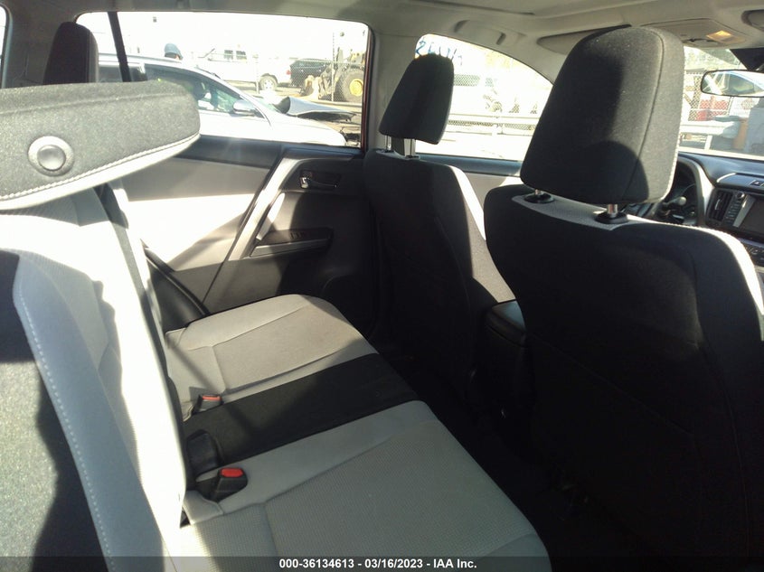 VIN JTMWFREV7HJ143759 2017 TOYOTA RAV4 XLE