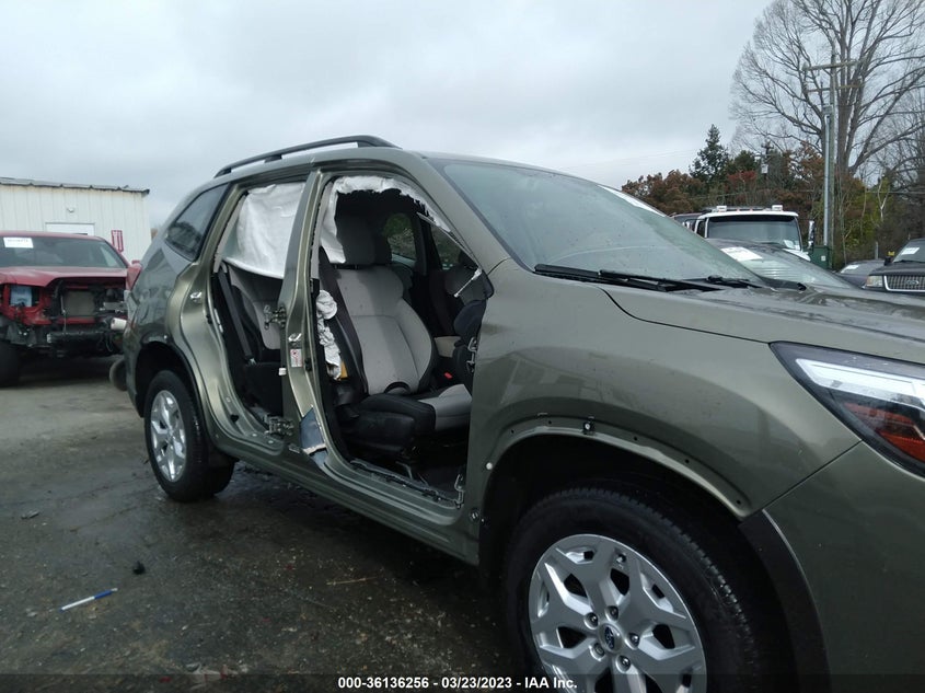 VIN JF2SKACC3KH474335 2019 SUBARU FORESTER