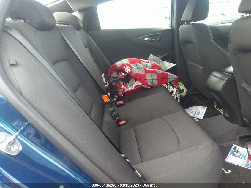 VIN 1G1ZC5ST8KF137229 2019 CHEVROLET MALIBU LS