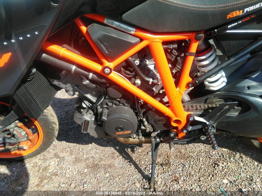 2015 KTM 1290 SUPER DUKE R VBKV39401FM920800
