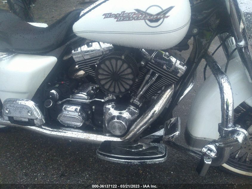 2005 HARLEY-DAVIDSON FLHRI - 1HD1FBW135Y627572
