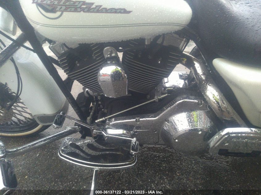 2005 HARLEY-DAVIDSON FLHRI - 1HD1FBW135Y627572