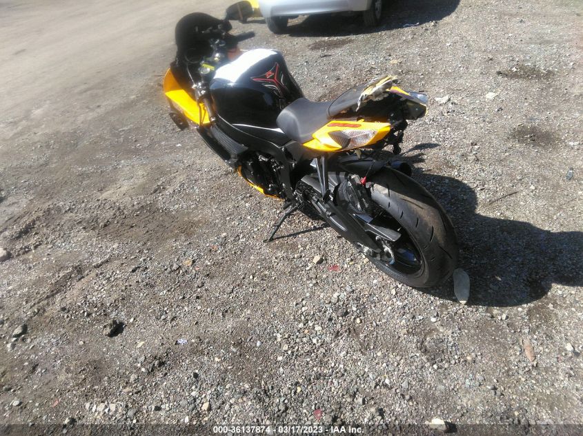 2017 SUZUKI GSX-R600 - JS1GN7FA2H2100779