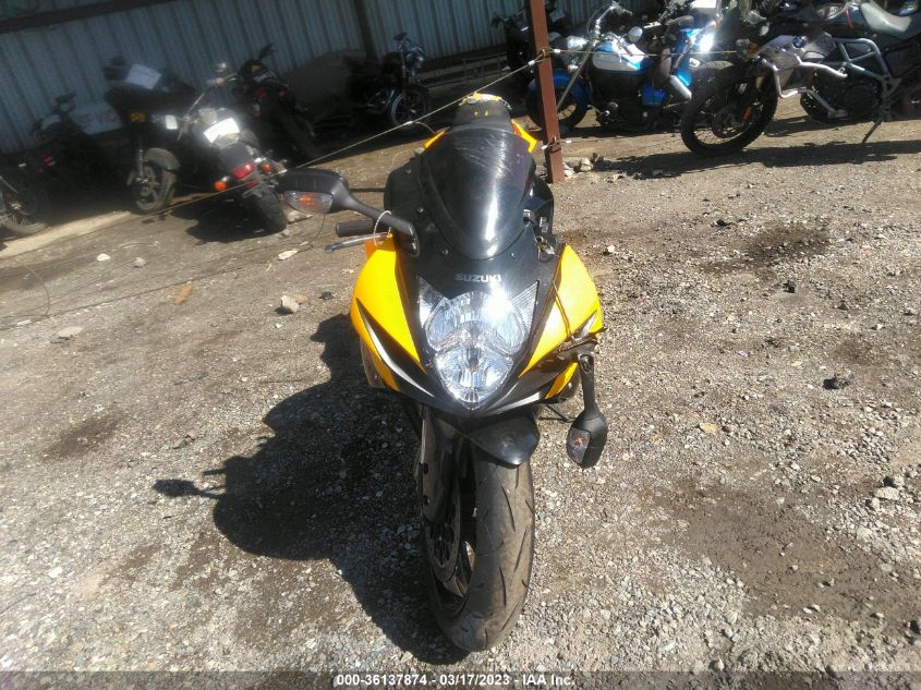 2017 SUZUKI GSX-R600 - JS1GN7FA2H2100779