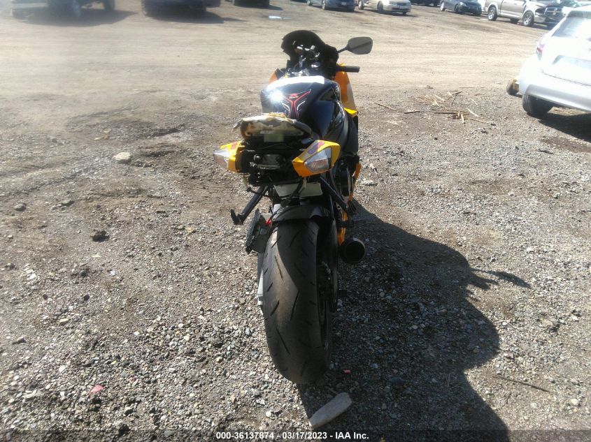 2017 SUZUKI GSX-R600 - JS1GN7FA2H2100779