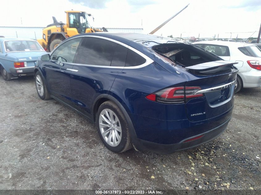 2017 TESLA MODEL X 90D/75D/100D - 5YJXCBE20HF055380