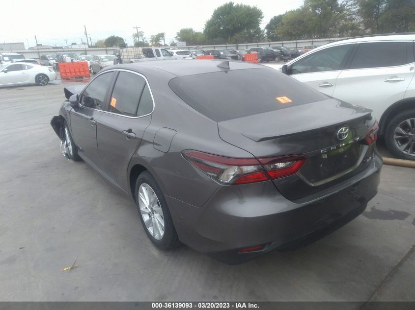 4T1C11AK5NU710393 Toyota Camry LE 3