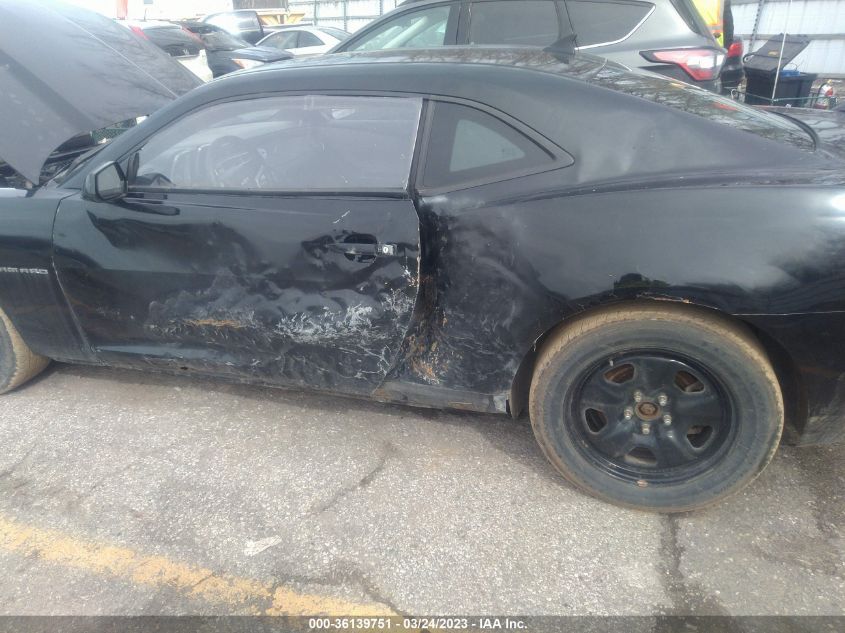 2013 CHEVROLET CAMARO LS - 2G1FA1E37D9126263