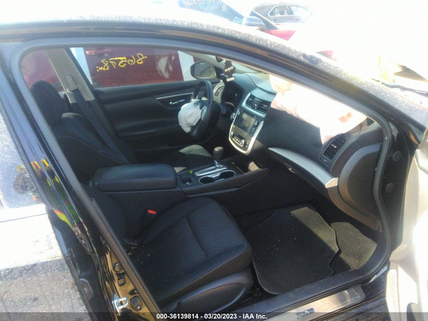VIN 1N4AL3AP0HC136637 2017 NISSAN ALTIMA 2.5 SV