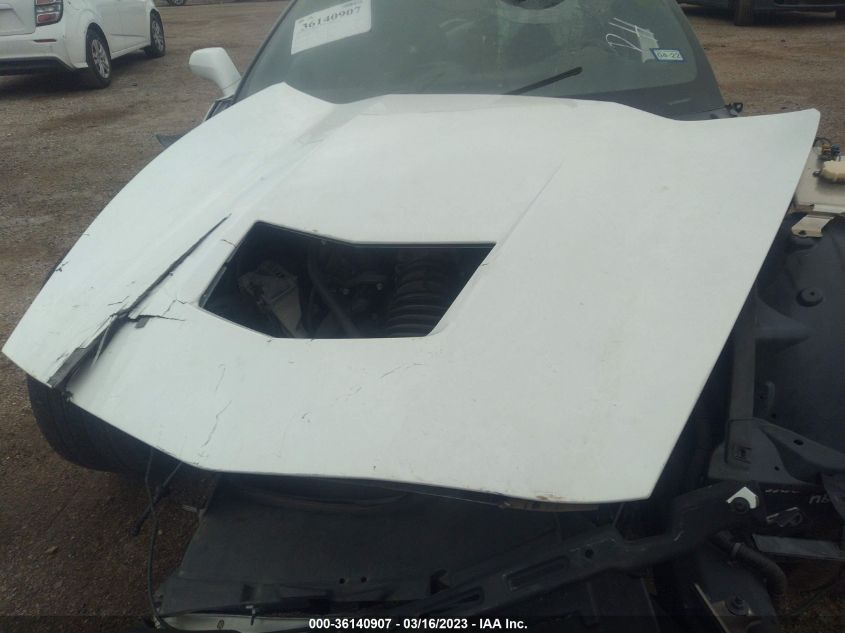 2015 CHEVROLET CORVETTE 1LT - 1G1YB2D78F5113974