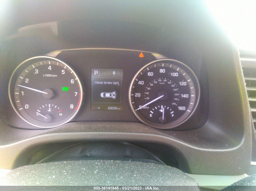 VIN 5NPD84LF2JH252807 2018 HYUNDAI ELANTRA SEL