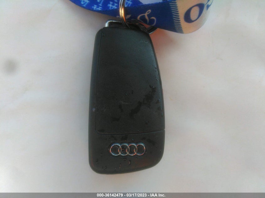 VIN WA1BCCFS1JR002311 2018 AUDI Q3 PREMIUM/SPORT PREMIUM