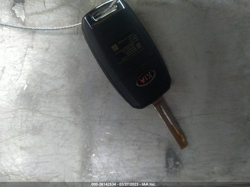 2015 KIA SOUL + - KNDJP3A51F7787651