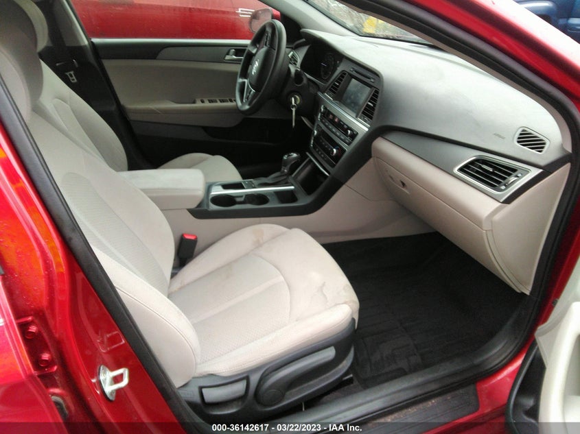 2016 HYUNDAI SONATA VIN: 5NPE24AF8GH288762