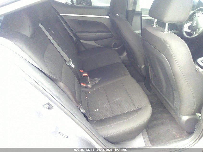 VIN 5NPD74LFXKH493857 2019 HYUNDAI ELANTRA SE