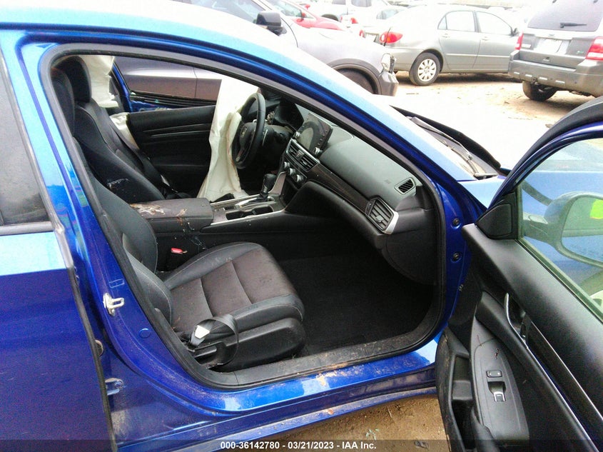 VIN 1HGCV1F33KA015547 2019 HONDA ACCORD SEDAN SPORT 1.5T