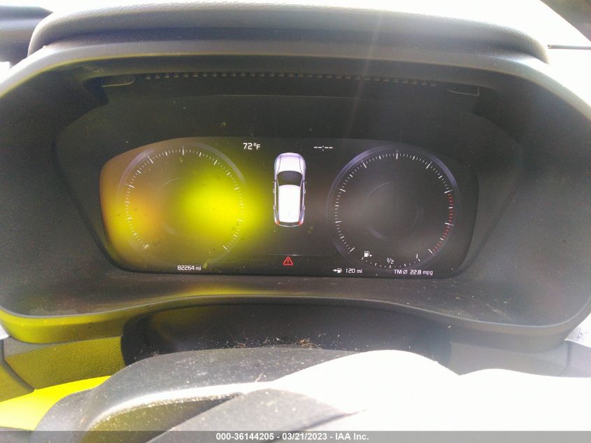 2020 VOLVO XC40 MOMENTUM YV4AC2HK5L2274555