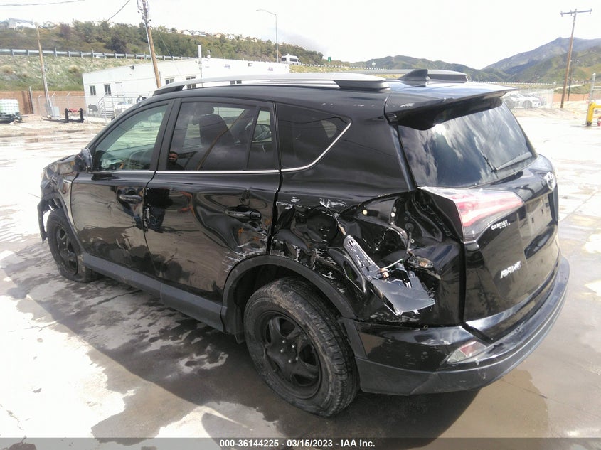 VIN 2T3ZFREV3JW511326 2018 TOYOTA RAV4 LE