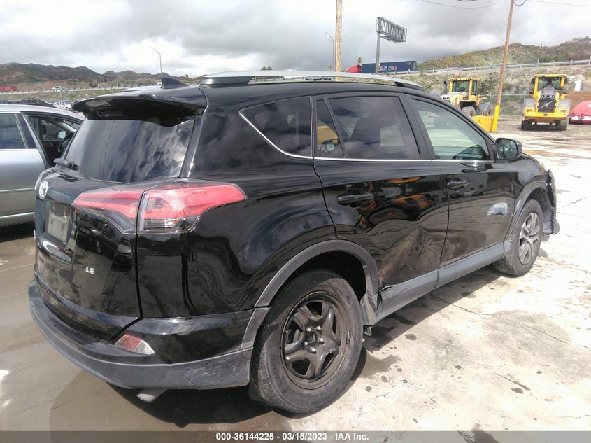 VIN 2T3ZFREV3JW511326 2018 TOYOTA RAV4 LE