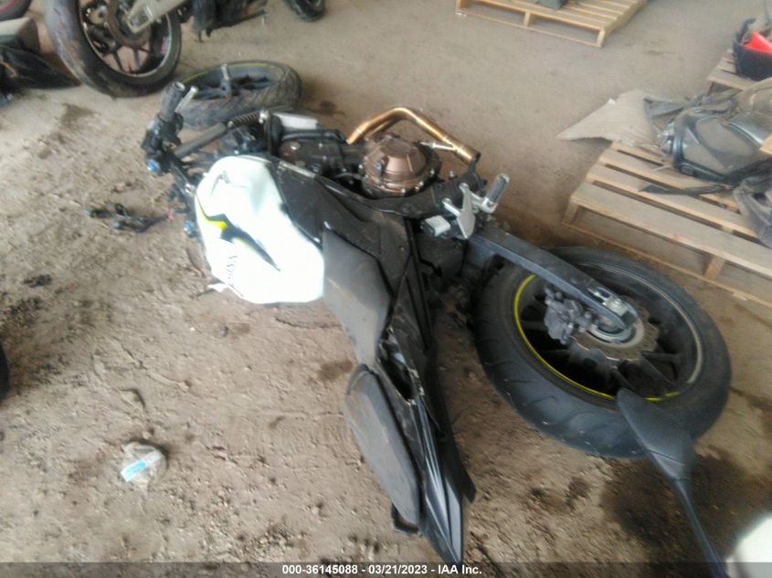 2021 HONDA CBR500 RA - MLHPC6257M5200414