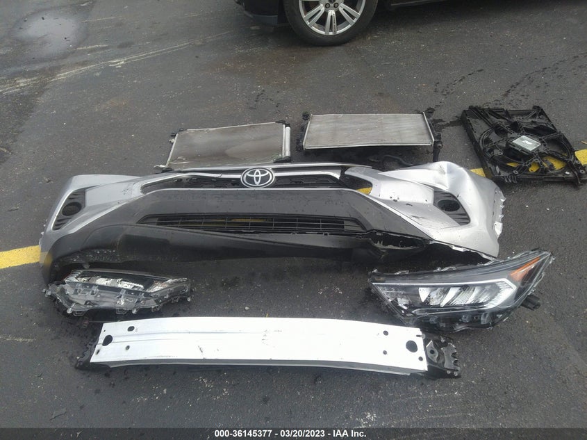 VIN 2T3P1RFV5MC248394 2021 TOYOTA RAV4 XLE