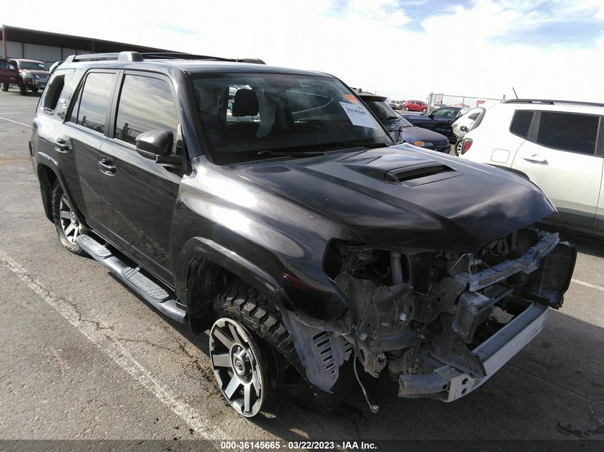 TOYOTA 4RUNNER SR5 2019