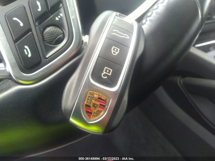 Фото: WP1AA2AY0KDA10331 - 11