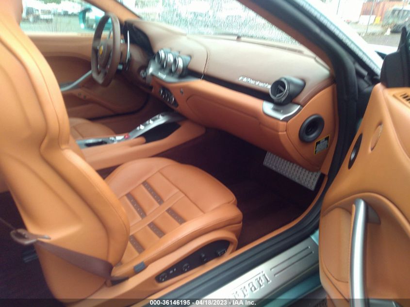 2015 FERRARI F12BERLINETTA ZFF74UFA6F0208596