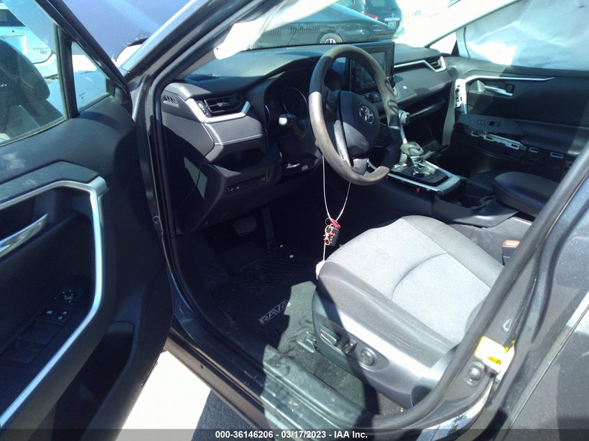 VIN 2T3RWRFV3LW077670 2020 TOYOTA RAV4 HYBRID XLE