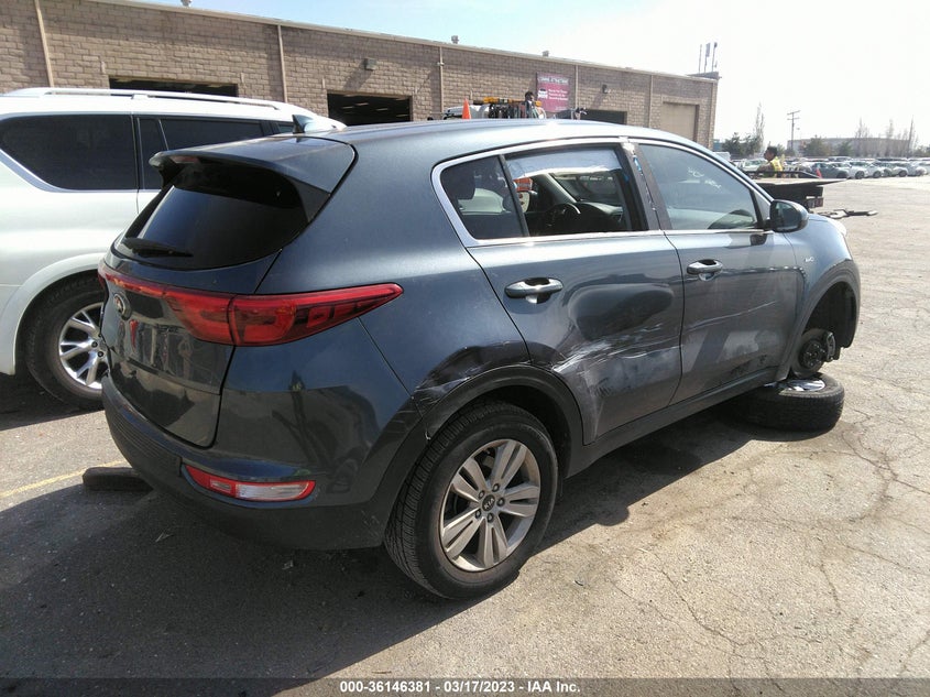 VIN KNDPMCAC2J7455700 2018 KIA SPORTAGE LX
