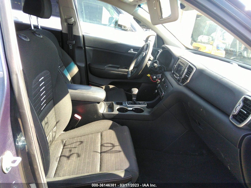 VIN KNDPMCAC2J7455700 2018 KIA SPORTAGE LX