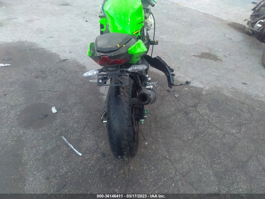 VIN JKAEXKG16JDA06176 2018 KAWASAKI EX400