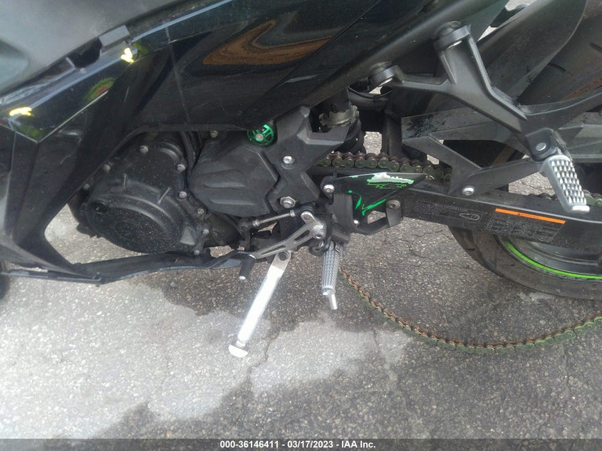 VIN JKAEXKG16JDA06176 2018 KAWASAKI EX400