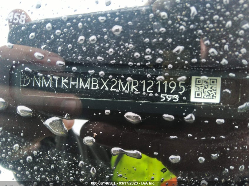 VIN NMTKHMBX2MR121195 2021 TOYOTA C-HR LE/XLE/LIMITED/NIGHTSHADE