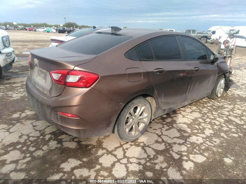VIN 1G1BC5SM2K7114873 2019 CHEVROLET CRUZE LS