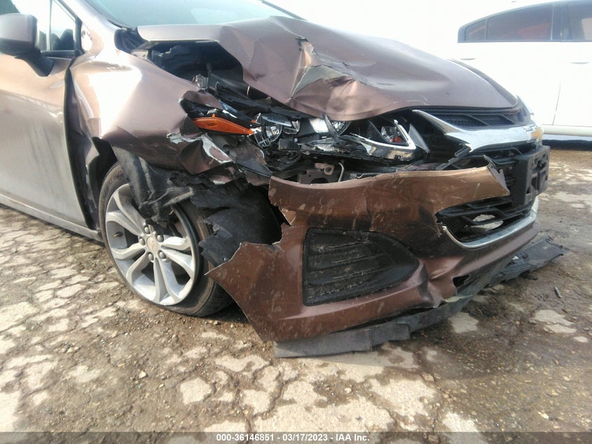 VIN 1G1BC5SM2K7114873 2019 CHEVROLET CRUZE LS