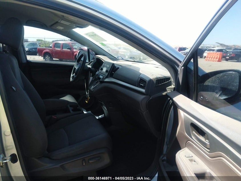 VIN 5FNRL6H23LB018795 2020 HONDA ODYSSEY LX