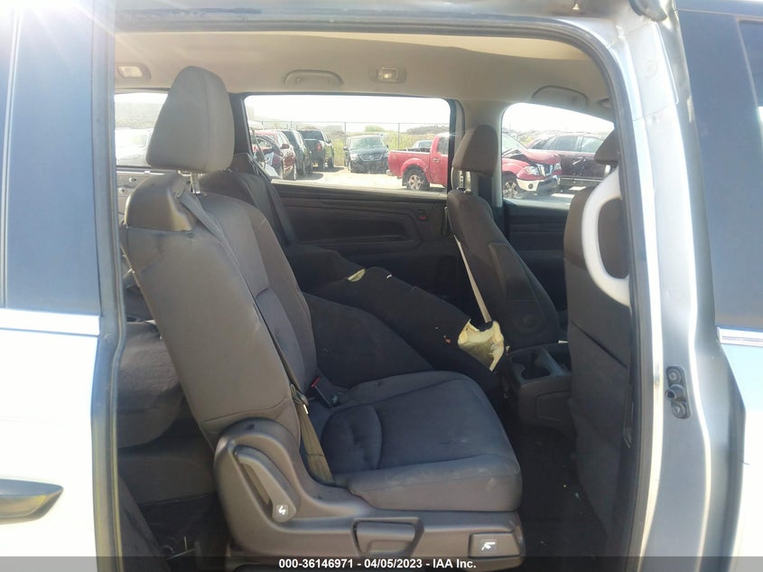 VIN 5FNRL6H23LB018795 2020 HONDA ODYSSEY LX