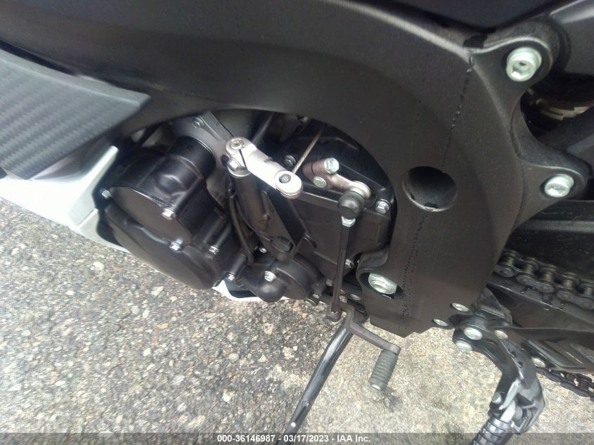 2017 SUZUKI GSX-R750 - JS1GR7MA5H2102193