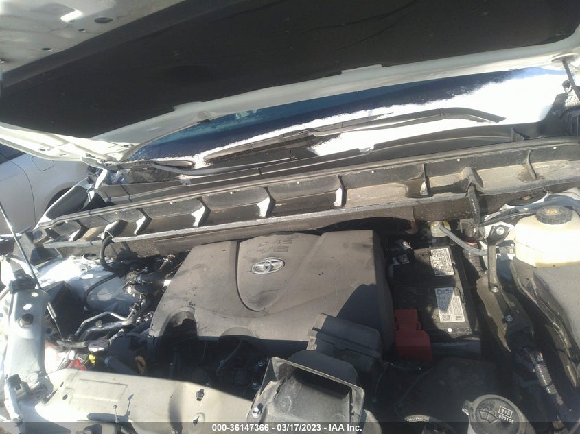 VIN 5TDHZRBH5MS532878 2021 TOYOTA HIGHLANDER XLE