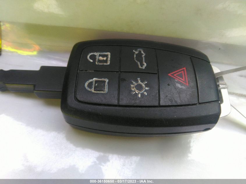 2013 VOLVO C70 T5 YV1672MC1DJ139599